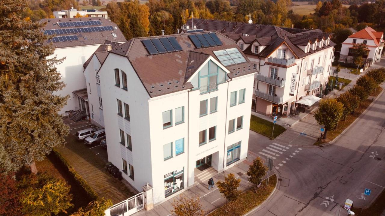 Apartments Radka Třeboň Екстериор снимка